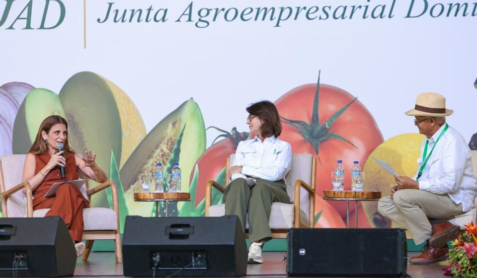 Ligia Bonetti propone más formación práctica para preparar el talento que necesita el país