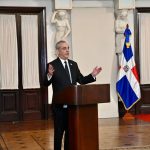 Abinader asegura “la oración que llega al corazón también tiene que reflejarse en nuestras acciones”; ora por RD