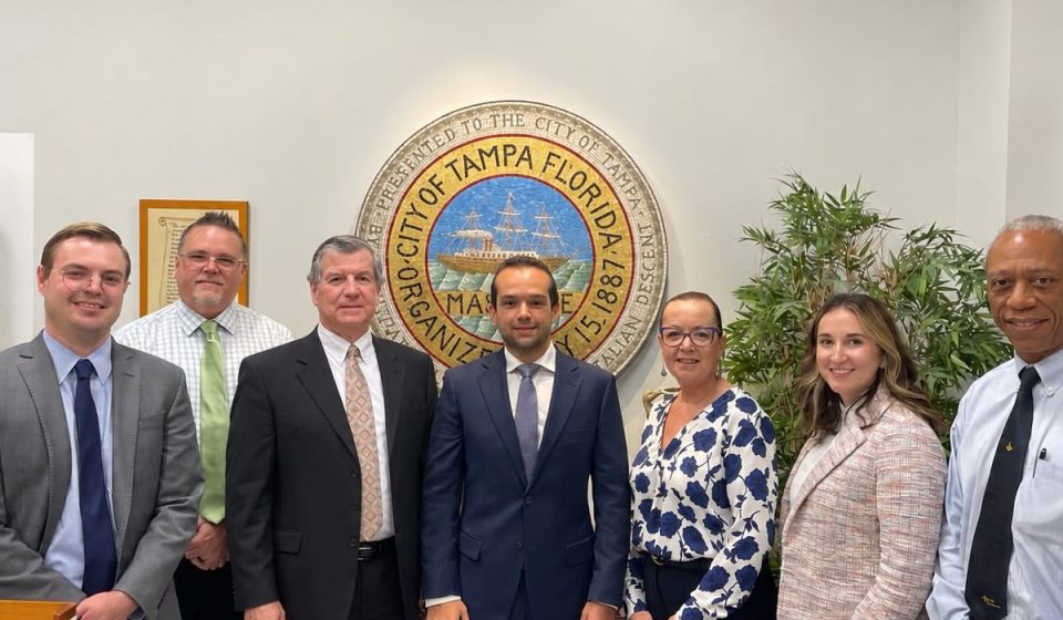 René Rodríguez se reúne con el gobierno local de Tampa, Florida