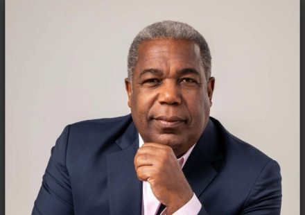 Tony Peña Guaba niega apoyo a otra candidatura y afirma que mantiene su proyecto presidencial