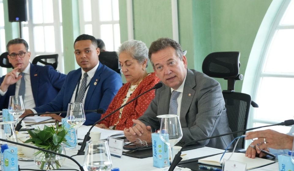 Bisonó encabeza primera reunión para implementación del decreto sobre Puertos Secos Fronterizos