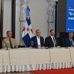 Presidente advierte cárcel de hasta 30 años para quienes afecten parques nacionales; lo llama “terrorismo ambiental”
