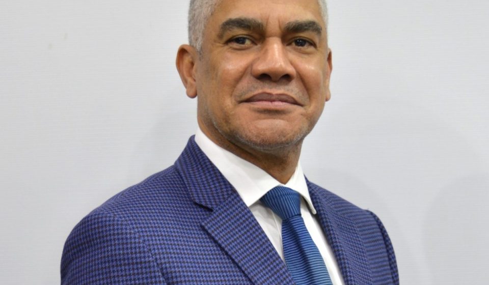 Holi Matos felicita a Luis Abinader por asumir la presidencia del PRM