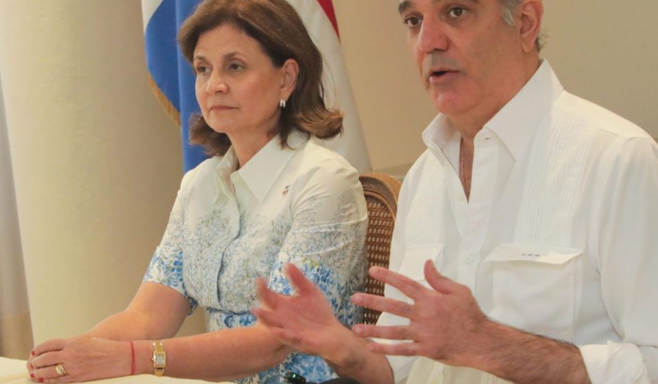 Presidente Abinader anuncia ampliación de la carretera hacia Licey al Medio a cuatro carriles para mejorar la movilidad y los accesos viales de Santiago