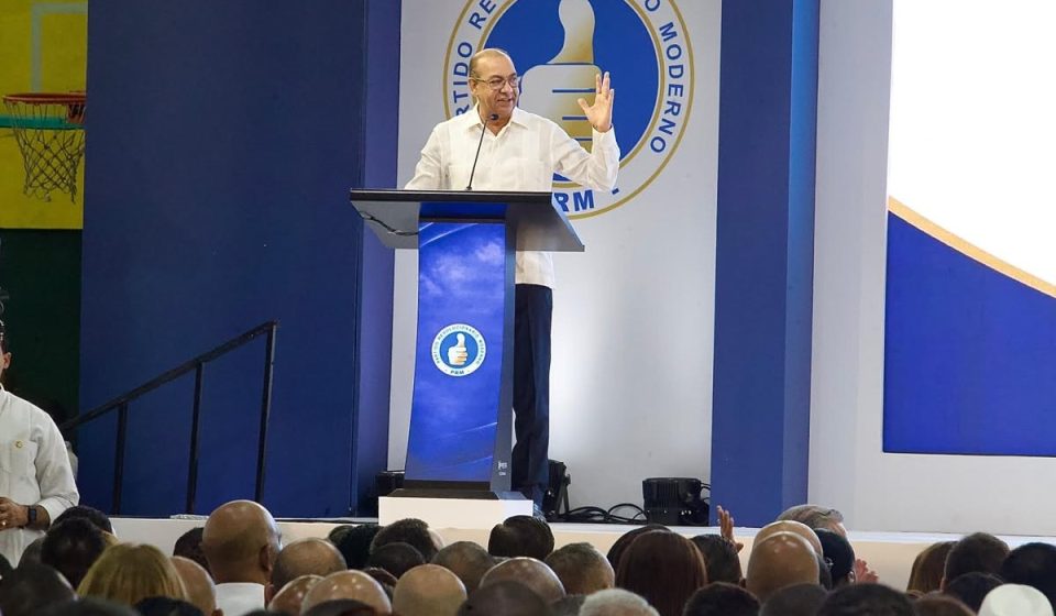 Deligne Ascención asume vicepresidencia ejecutiva del PRM y llama a cuidar la unidad: “El 28 puede ser todavía mejor”