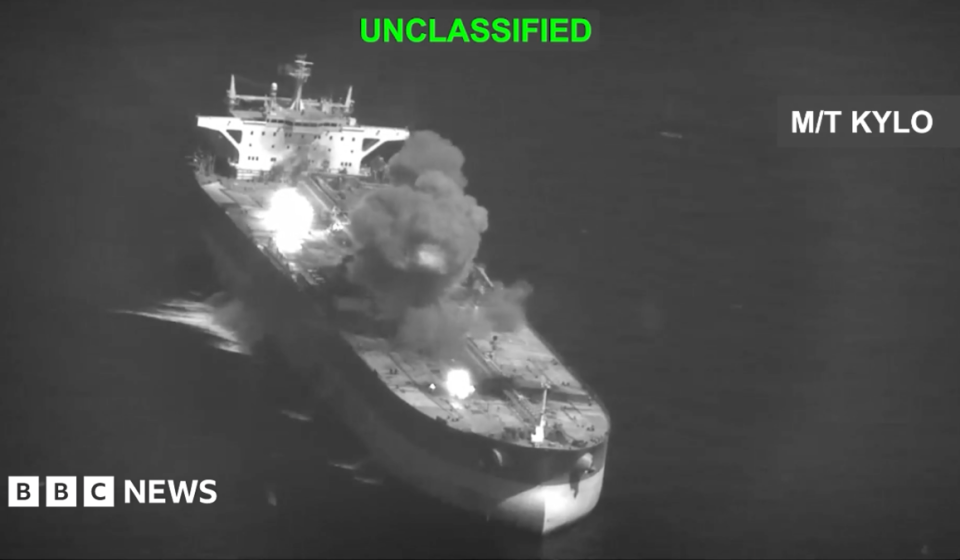 US hits three Iranian oil tankers after saying its warships were targeted