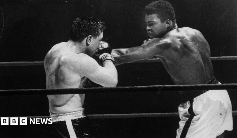 Legendary Canadian boxer George Chuvalo dies aged 89