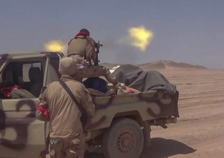 Yemeni government in military and diplomatic push to reverse Houthi gains