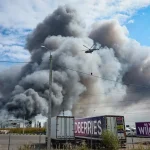 Al menos 338 drones derribados y dos civiles muertos y varios heridos en Moscú, según TASS