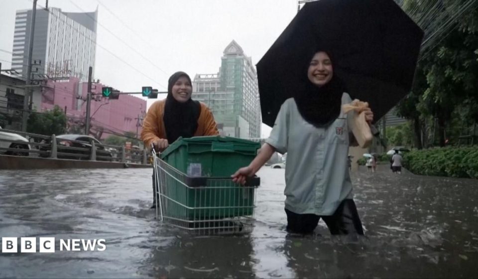 Bangkok declares disaster as heavy rains spark flooding
