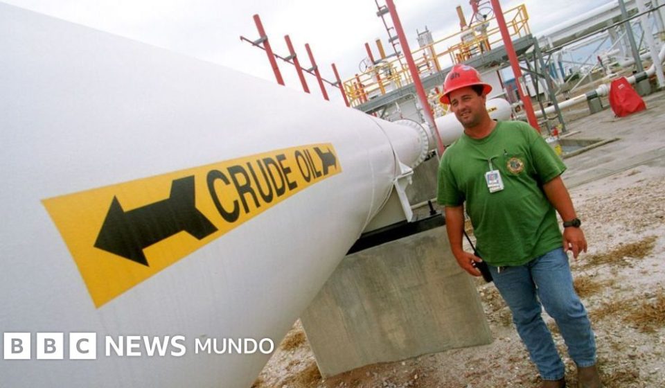 Por qué la reserva estratégica de petróleo de EE.UU. está en su nivel más bajo desde 1983 y cómo influye en el polémico acuerdo con Venezuela