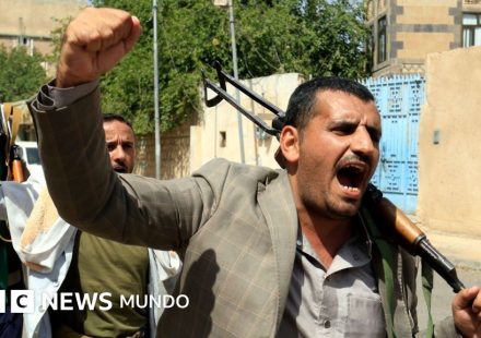 Por qué el estrecho de Bab el‑Mandeb es clave para el comercio mundial y cómo el avance de los hutíes podría desencadenar una crisis marítima