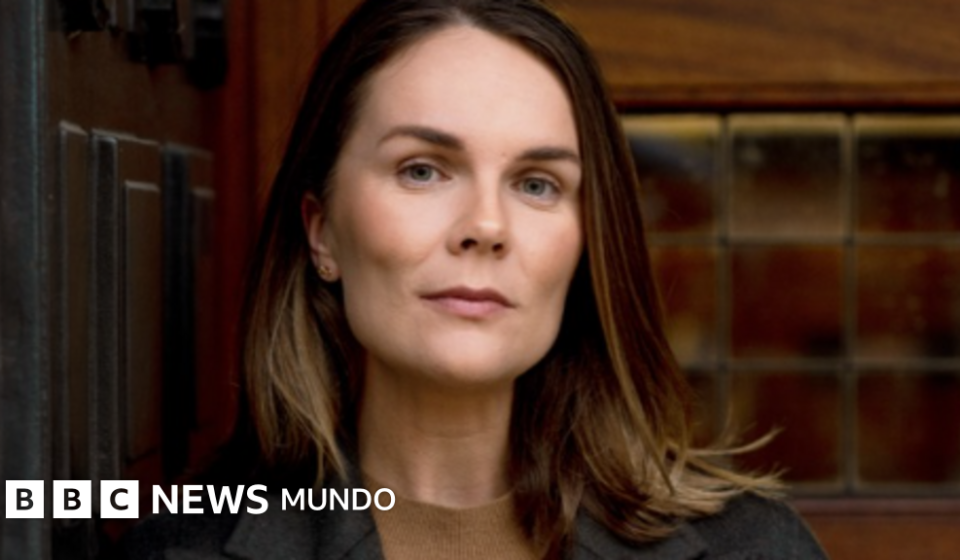 "Las influencers que fingen sumisión a sus maridos manejan imperios multimillonarios"