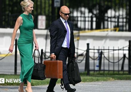 Trump gave $45,000 cash gifts to Natalie Harp and two other aides, public records show