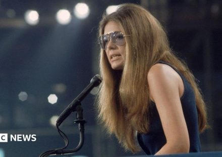 Feminist activist and journalist Gloria Steinem dies, aged 92