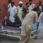 Once policías muertos en un atentado suicida con coche bomba en el noroeste de Pakistán