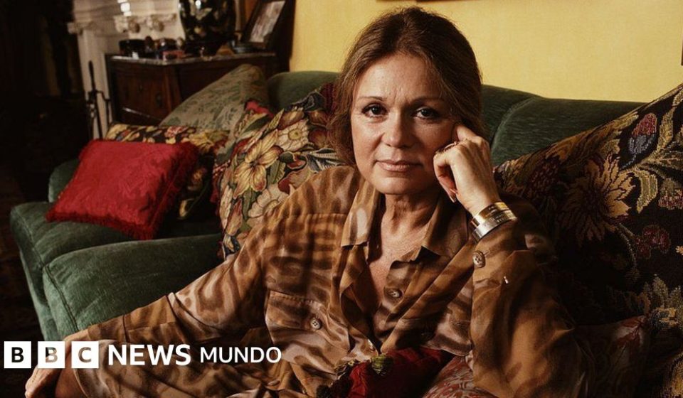 Muere a los 92 años Gloria Steinem, el ícono feminista de EE.UU. que se infiltró en un club de Playboy para denunciar las duras condiciones de sus empleadas