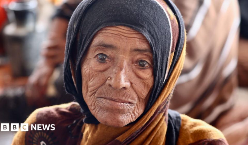 Yemenis flee across Red Sea as Houthis and Saudi-backed forces escalate war