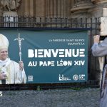 Hundreds of thousands expected in Paris for Pope's visit