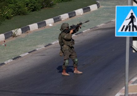 What’s behind reports that the Israeli army is low on troops, equipment?