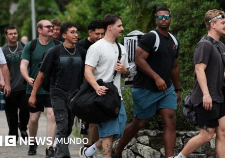 Pattaya, la "ciudad del pecado" de Tailandia en la que desembarcaron 5.000 marines de EE.UU. tras pasar más de ocho meses en alta mar