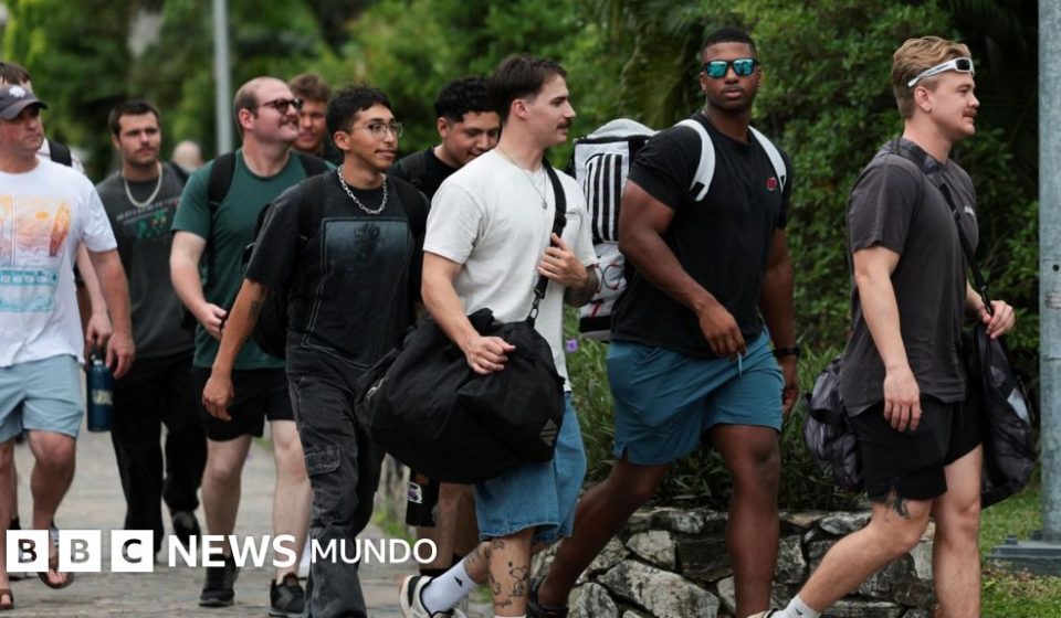 Pattaya, la "ciudad del pecado" de Tailandia en la que desembarcaron 5.000 marines de EE.UU. tras pasar más de ocho meses en alta mar