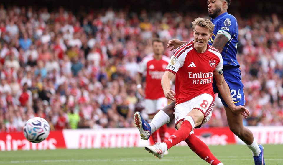 Arsenal come from behind to beat Chelsea 2-1 and maintain perfect start