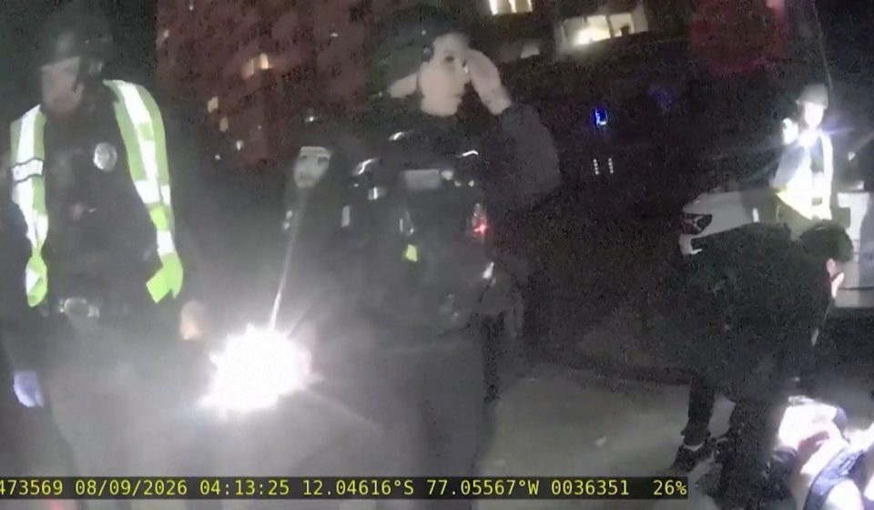 Police bodycam captures Russian missile strike on Kyiv