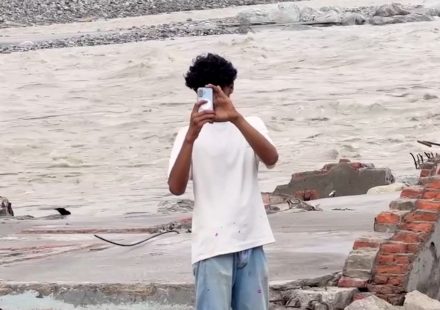 Video: Influencers accused of exploiting Nepal flood survivors