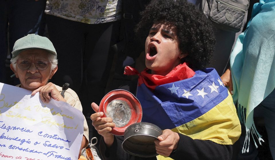 Venezuelans protest interim leader Delcy Rodriguez at UN headquarters