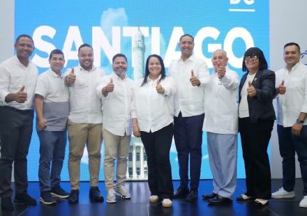 Leito Aguilera juramenta estructura de apoyo a David Collado