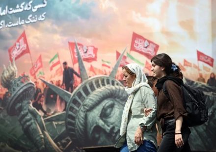 Irán y EEUU elevan tensión con ataques a buques en Ormuz