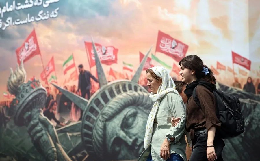 Irán y EEUU elevan tensión con ataques a buques en Ormuz