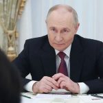 Putin aborda tensiones en golfo Pérsico con príncipe heredero de Abu Dabi