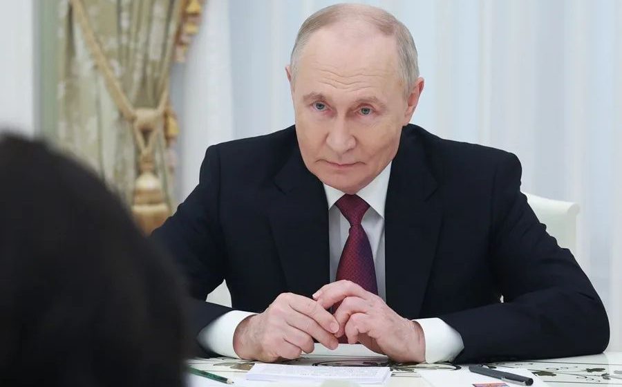 Putin aborda tensiones en golfo Pérsico con príncipe heredero de Abu Dabi