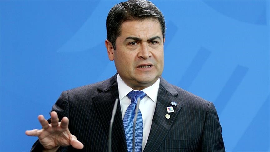 Juez cierra el caso por fraude y lavado contra expresidente de Honduras indultado en EEUU