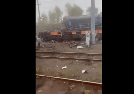 Russia hits Ukrainian train shortly after Boris Johnson leaves station