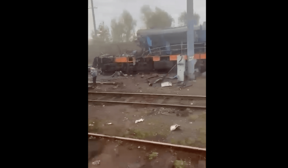 Russia hits Ukrainian train shortly after Boris Johnson leaves station