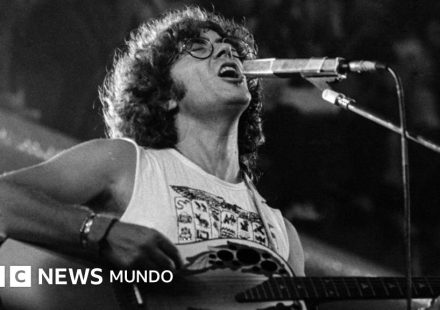Muere a los 81 años el cantautor argentino Piero, ícono de la canción popular y de protesta en América Latina