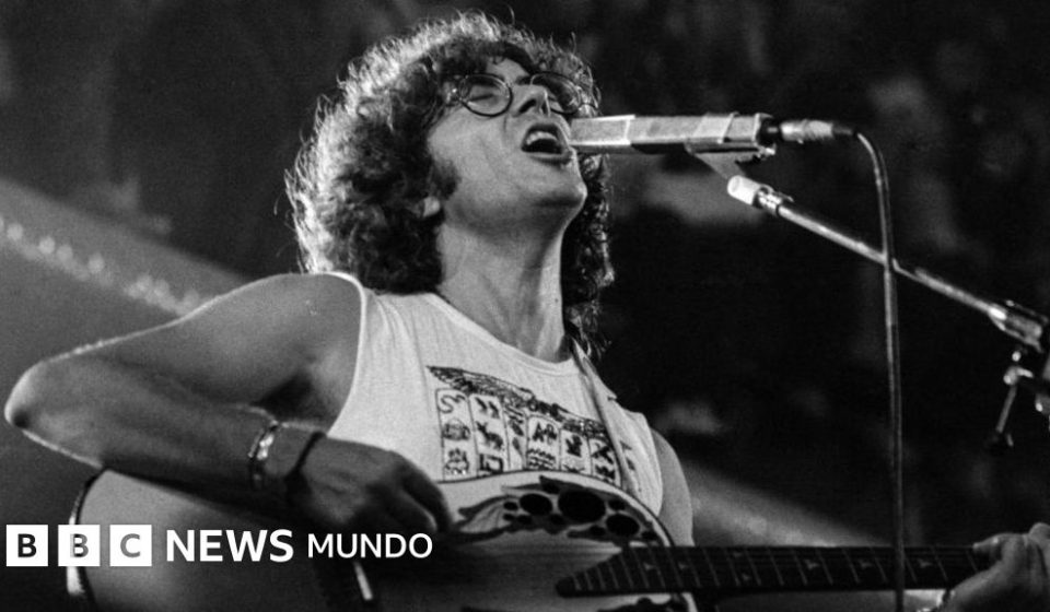 Muere a los 81 años el cantautor argentino Piero, ícono de la canción popular y de protesta en América Latina