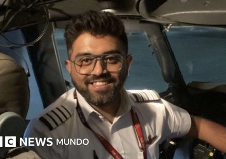 El piloto indio apuñalado en un vuelo con destino a Israel al que califican de héroe