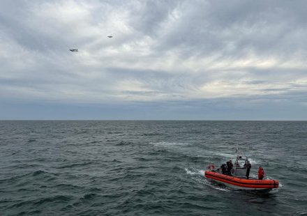 US coastguard suspends search for six on board crashed medical jet