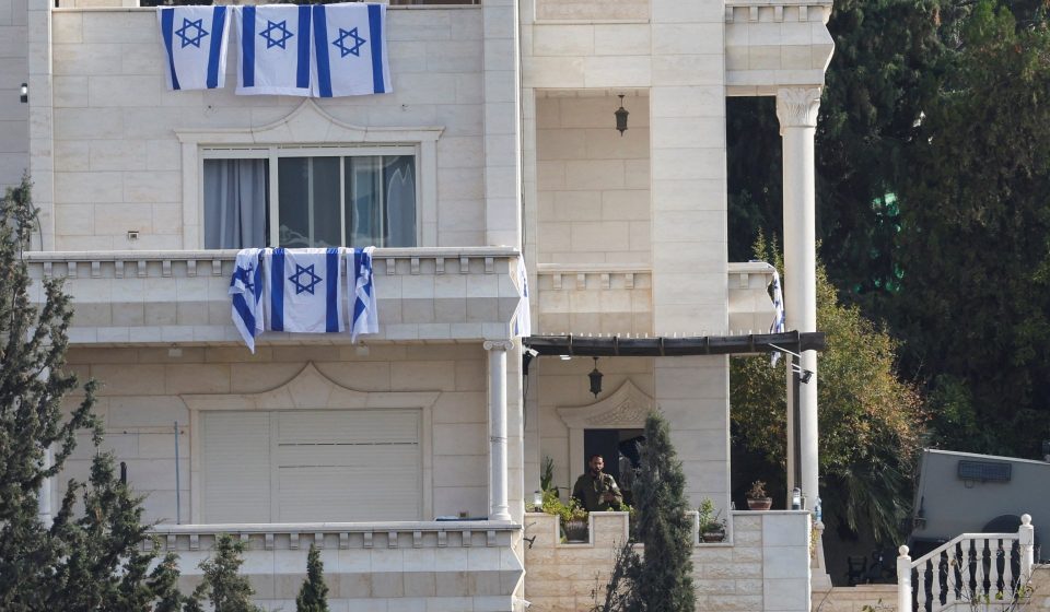 Israeli forces turn Hebron homes into military posts amid lockdown