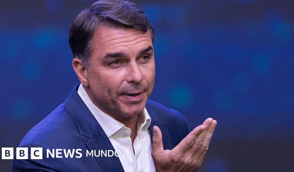 Bolsonaro se presenta como líder de la oposición a Lula sin admitir la derrota y su partido sí reconoce los resultados