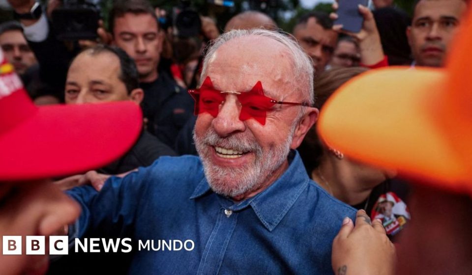3 claves detrás de la histórica remontada electoral de Lula para ganar su cuarto mandato como presidente de Brasil
