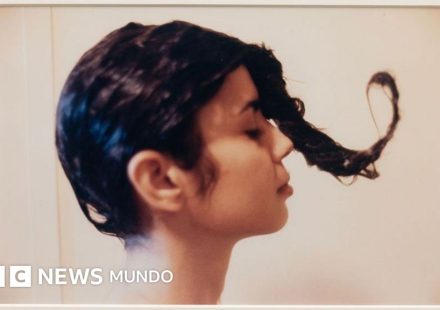 "Una vez que la ves, no puedes dejar de pensar en ella": Ana Mendieta, la artista que desafió límites con su cuerpo y cuya misteriosa muerte sigue dividiendo al mundo del arte
