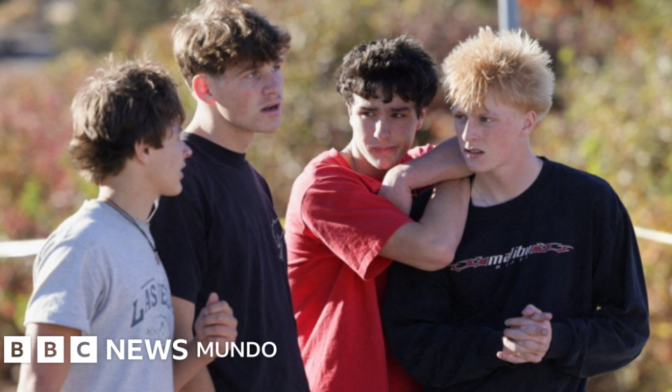 Un adolescente de 16 años mata a al menos 3 niños y un maestro en un tiroteo en una escuela primaria de Oregón