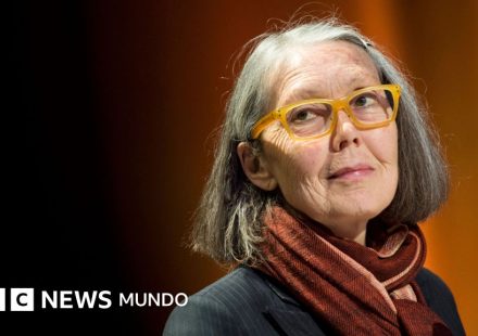 Quién es Anne Carson, la poeta canadiense que obtuvo el Nobel de Literatura 2026 "por su obra audaz e inventiva"