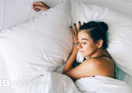 Los consejos de un experto para encontrar la almohada perfecta para ti