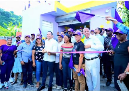 PLD inaugura locales en San Cristóbal y Barahona